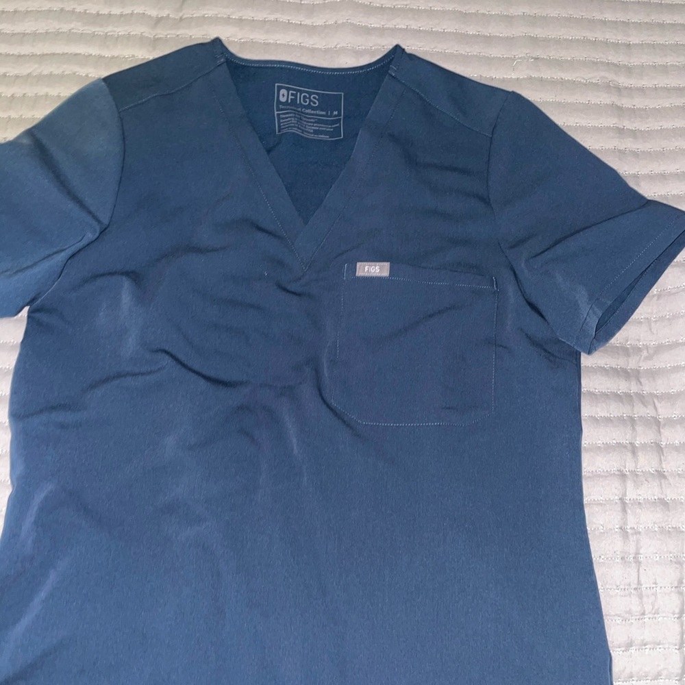 Figs :catarina and Mundri Scrub Pants in medium limited edition